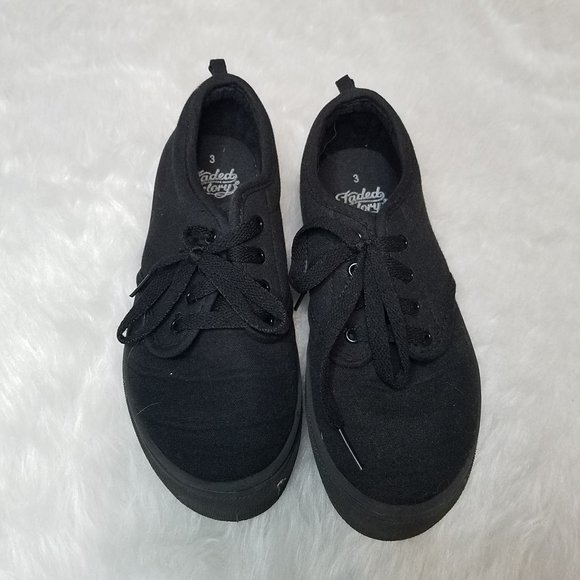 faded glory white canvas shoes